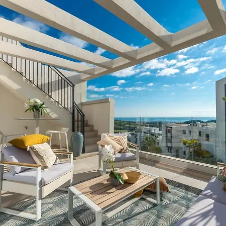 Hermoso Penthouse Anne E Manu Estepona